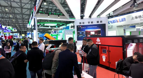 25艾高上海展会5